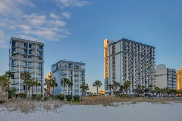 Photo 1 - Spectacular Oceanfront Condo by Hosteeva