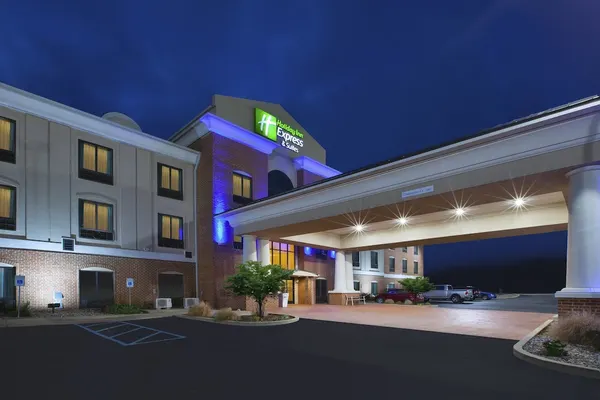 Photo 1 - Holiday Inn Express Hotel & Suites Niles, an IHG Hotel