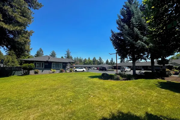 Photo 1 - Cascade Lodge