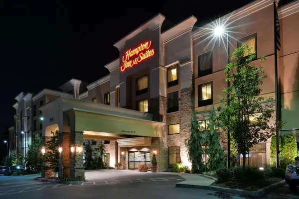 Photo 1 - Hampton Inn & Suites Tacoma/Puyallup