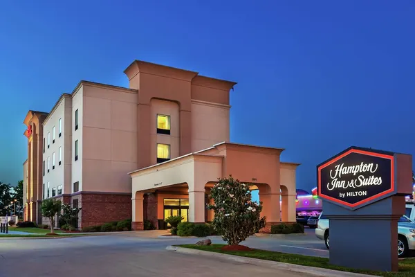 Photo 1 - Hampton Inn & Suites Shreveport/Bossier City Airline Drive