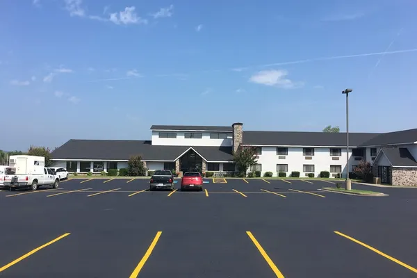 Photo 1 - Regency Inn And Suites