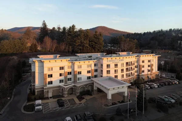Photo 1 - Courtyard Boone