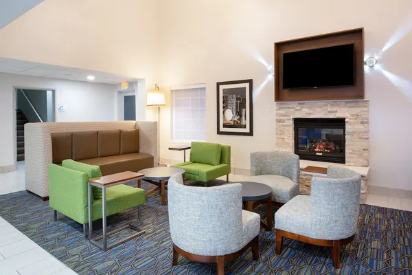 Photo 1 - Holiday Inn Express & Suites Lincoln City, an IHG Hotel