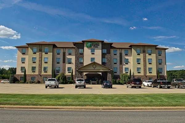 Photo 1 - Holiday Inn Express Heber Springs by IHG