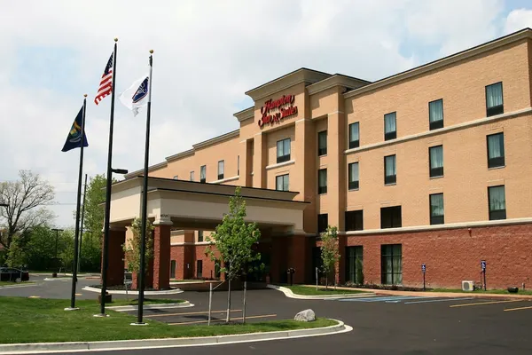 Photo 1 - Hampton Inn & Suites Detroit/Chesterfield Township