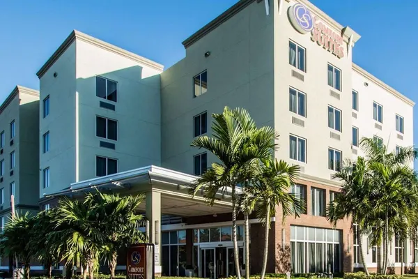 Photo 1 - Comfort Suites Miami Airport North