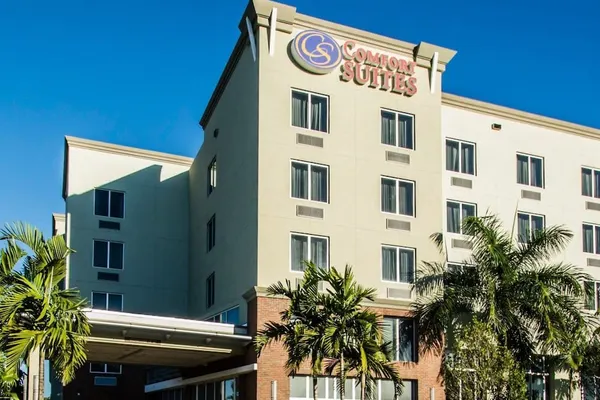 Photo 1 - Comfort Suites Miami Airport North