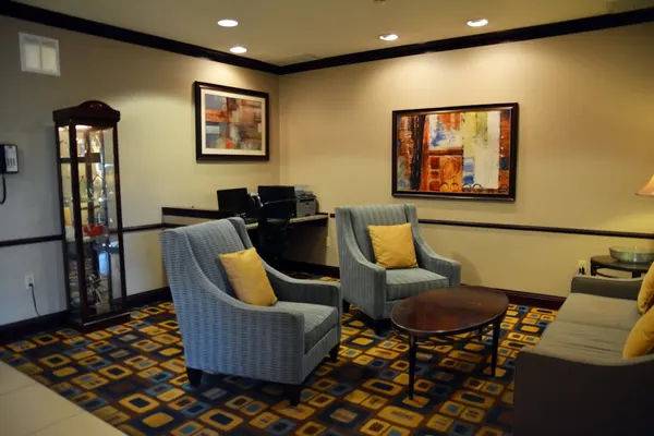 Photo 1 - Holiday Inn Express & Suites Youngstown West - Austintown by IHG