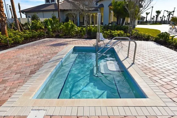 Photo 1 - Private vacation home with free parking!