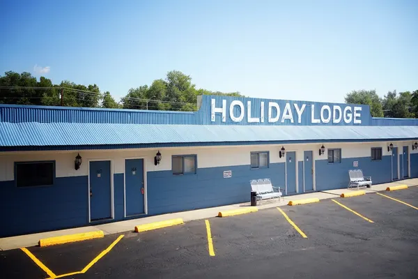 Photo 1 - Holiday Lodge Motel