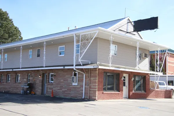 Photo 1 - Townhouse Motel