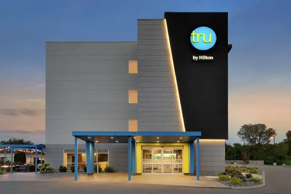 Photo 1 - Tru by Hilton Sandusky, OH