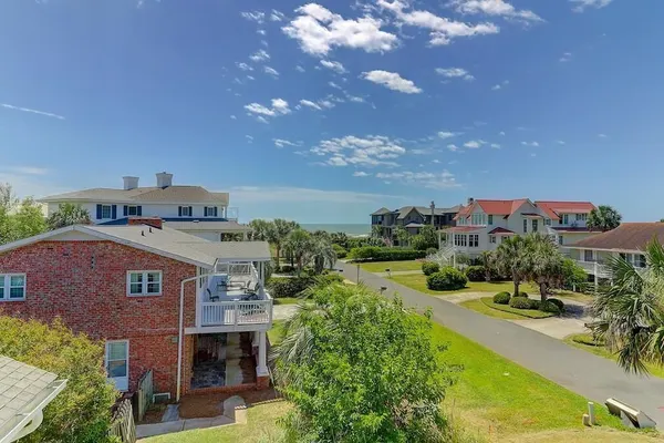 Photo 1 - 8 44th Avenue