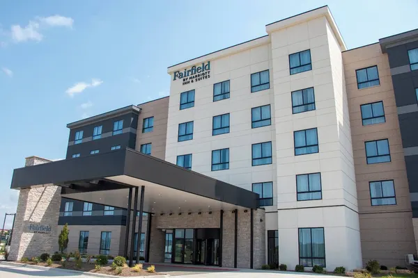 Photo 1 - Fairfield Inn & Suites by Marriott Davenport Quad Cities