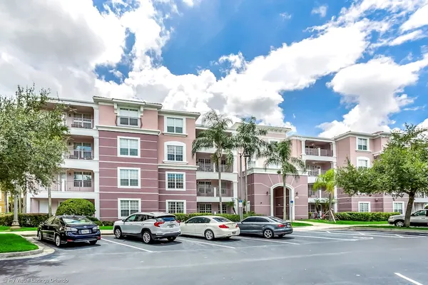Photo 1 - Miranda's Gem Deluxe 3 Bedroom Condo by RedAwning