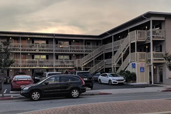 Photo 1 - Crystal Sands Motel