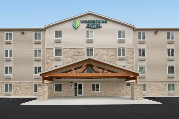 Photo 1 - WoodSpring Suites Detroit Farmington Hills