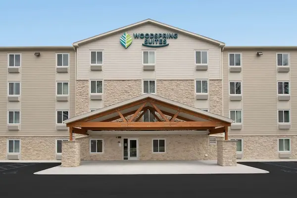 Photo 1 - Woodspring Suites  West Des Moines