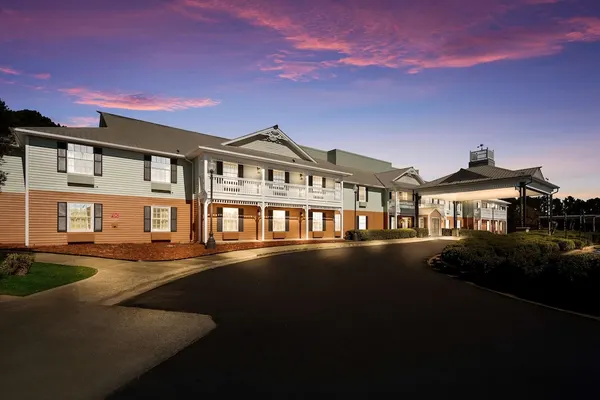 Photo 1 - SureStay Hotel by Best Western Tuscaloosa Southeast