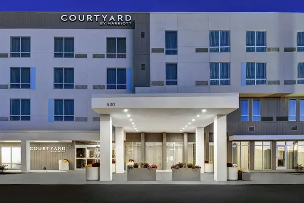 Photo 1 - Courtyard by Marriott Hamilton