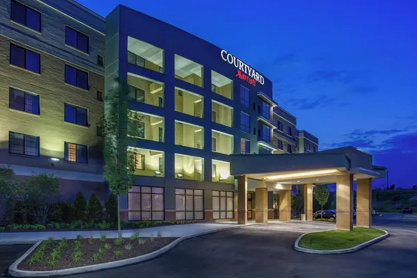 Photo 1 - Courtyard by Marriott Pittsburgh North/Cranberry Woods