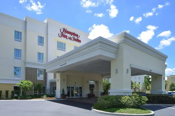 Photo 1 - Hampton Inn & Suites Ocala