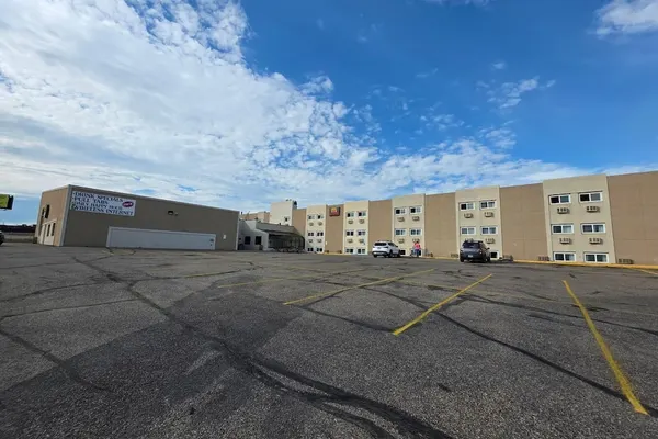 Photo 1 - Dakota Inn Minot