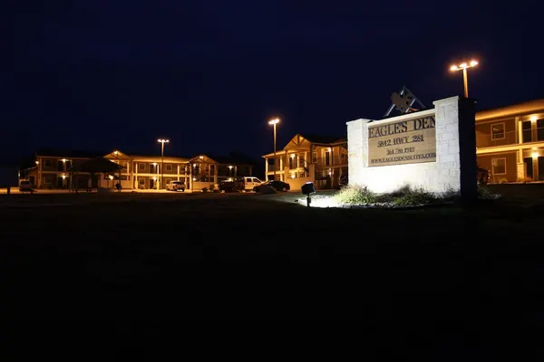 Photo 1 - Eagle's Den Three Rivers Texas a Travelodge by Wyndham