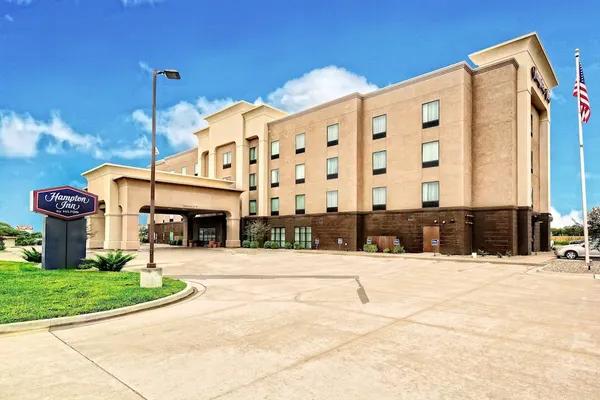 Photo 1 - Hampton Inn Belton/Kansas City area