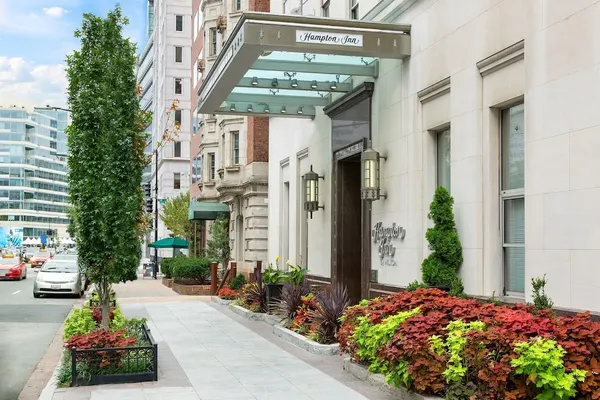Photo 1 - Hampton Inn Washington, D.C./White House