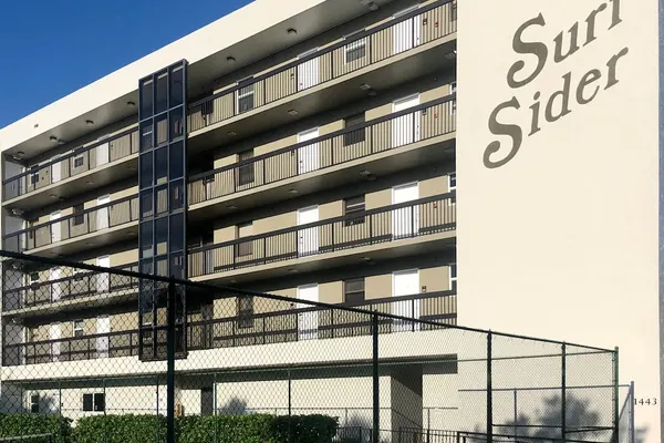 Photo 1 - Surfsider Resort