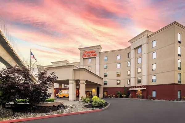 Photo 1 - Hampton Inn & Suites Seattle-Airport/28th Ave