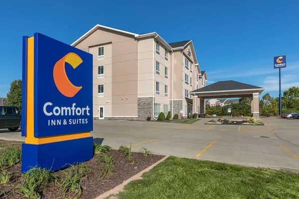 Photo 1 - Comfort Inn & Suites Marion I-57