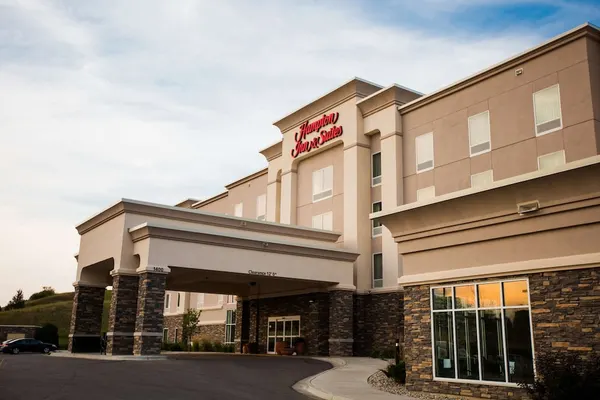 Photo 1 - Hampton Inn & Suites Minot Airport