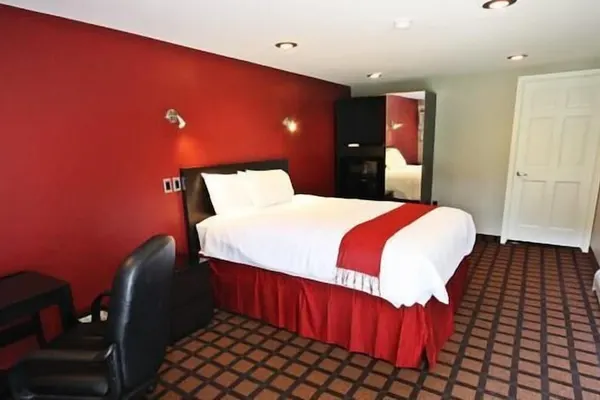 Photo 1 - The Anuva Hotel