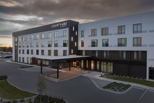 Photo 1 - Courtyard by Marriott Indianapolis Plainfield