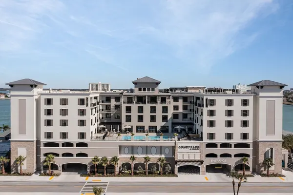 Photo 1 - Courtyard by Marriott Clearwater Beach