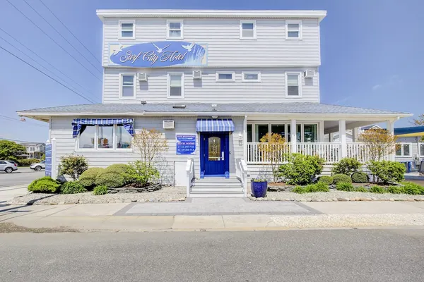 Photo 1 - Surf City Hotel