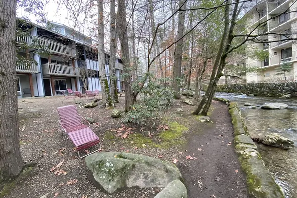 Photo 1 - Carr's Northside Motel and Cottages