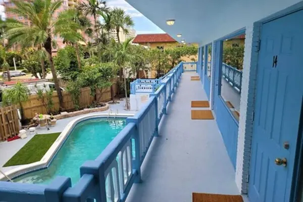 Photo 1 - Hotel Motel Lauderdale Inn