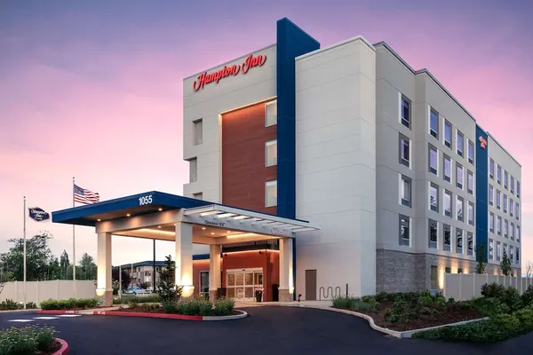 Photo 1 - Hampton Inn Bellingham Airport