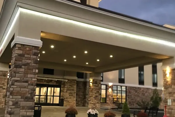 Photo 1 - Hampton Inn Old Bridge