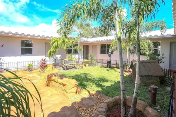 Photo 1 - Richard's Pet Friendly Motel