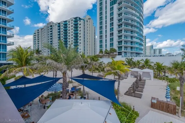 Photo 1 - Hyde Beach House Luxury -resort 3 Bedroom Condo by RedAwning