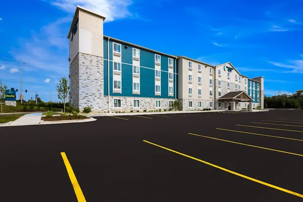 Photo 1 - WoodSpring Suites Elgin - Chicago