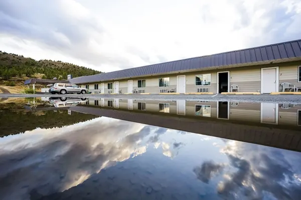 Photo 1 - Budget 8 Motel John Day