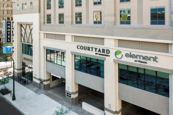 Photo 1 - Courtyard by Marriott Atlanta Midtown