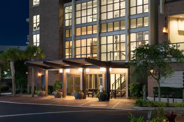 Photo 1 - Hilton Garden Inn Charleston Waterfront/Downtown