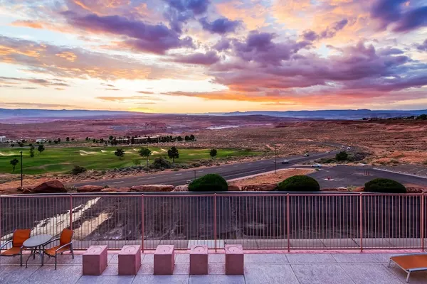 Photo 1 - Best Western View Of Lake Powell Hotel